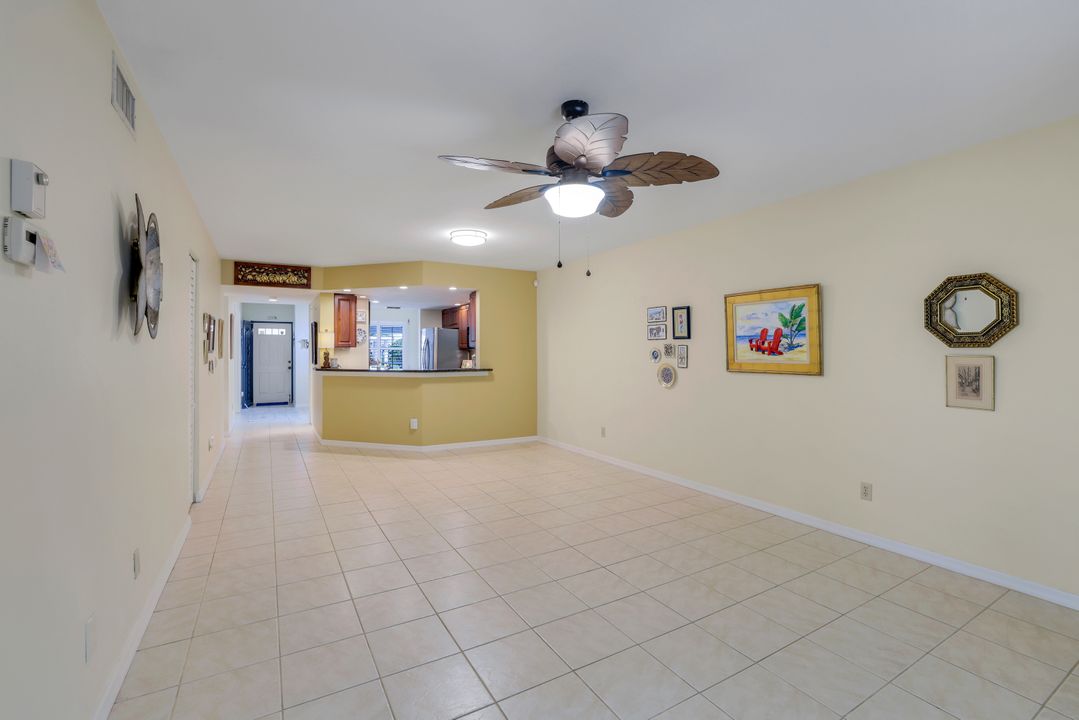 864 Gulf Pavillion Dr #104, Naples, FL 34108