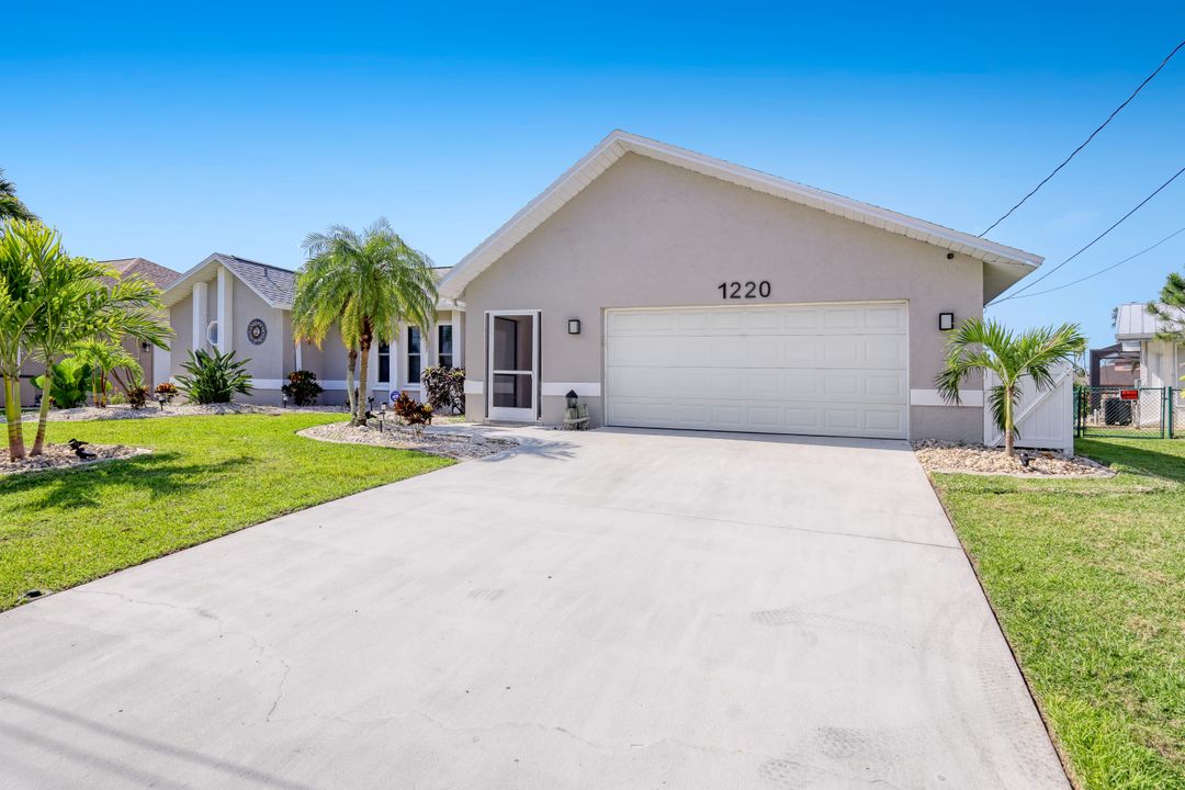 1220 SW 49th Terrace, Cape Coral, FL 33914