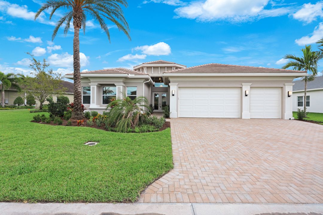 28382 Turin Ct, Bonita Springs, FL 34135