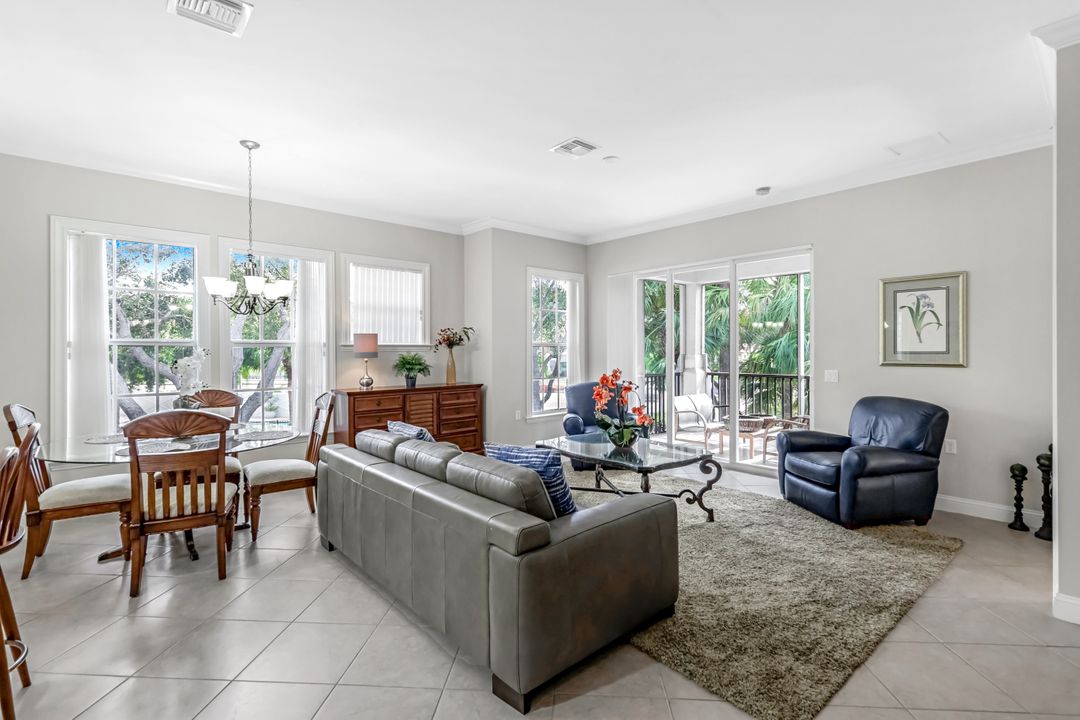 1315 Remington Way #1201, Naples, FL 34110