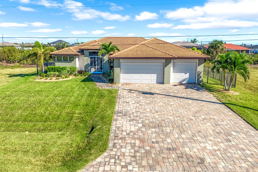 1221 NW 35th Ave, Cape Coral, FL 33993