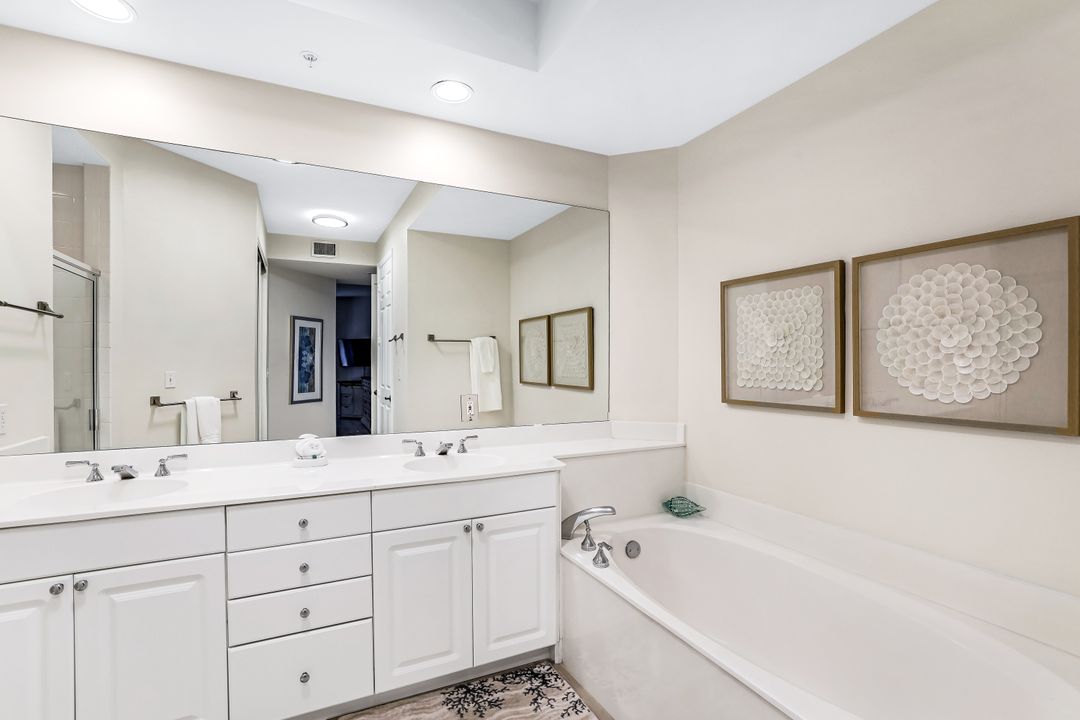 410 Flagship Dr #505, Naples, FL 34108