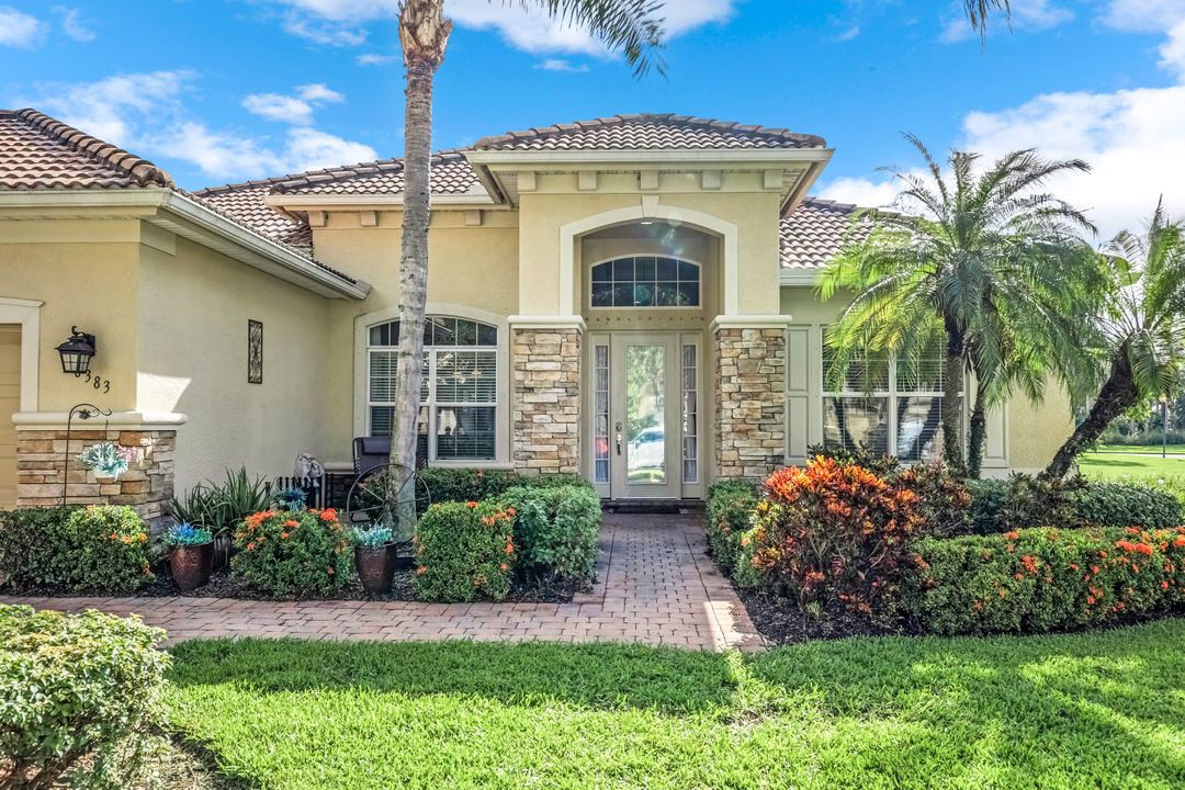 10383 Yorkstone Dr, Bonita Springs, FL 34135