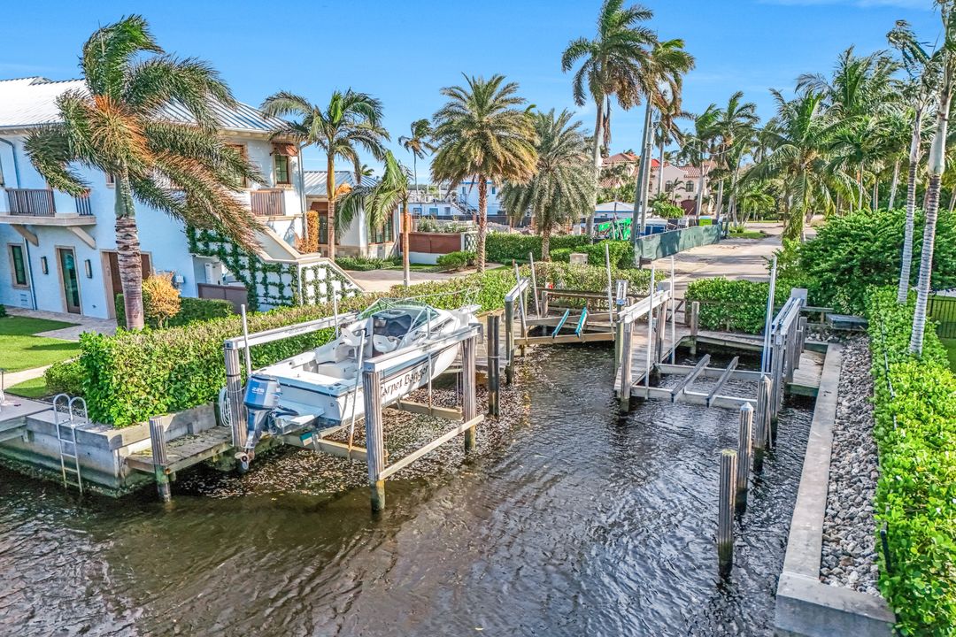 2125 Marina Dr, Naples, FL 34102