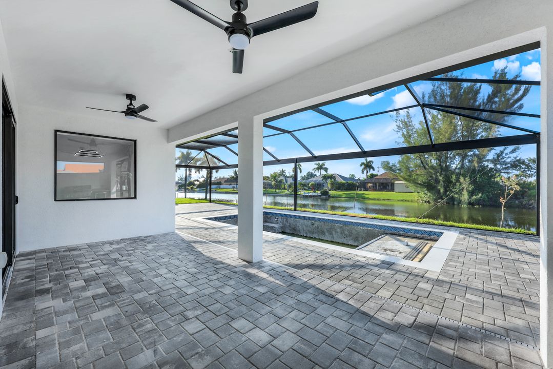 126 SE 20th St, Cape Coral, FL 33990