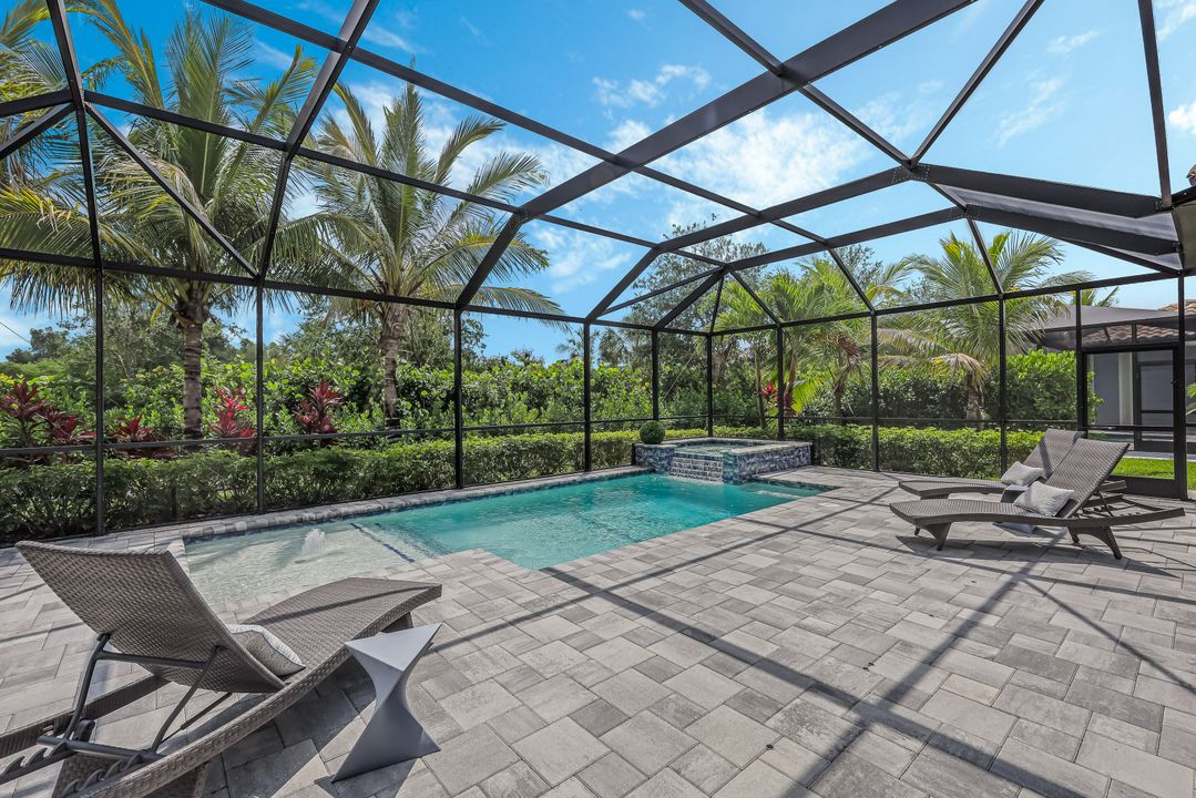 9630 Campanile Cir, Naples, FL 34114