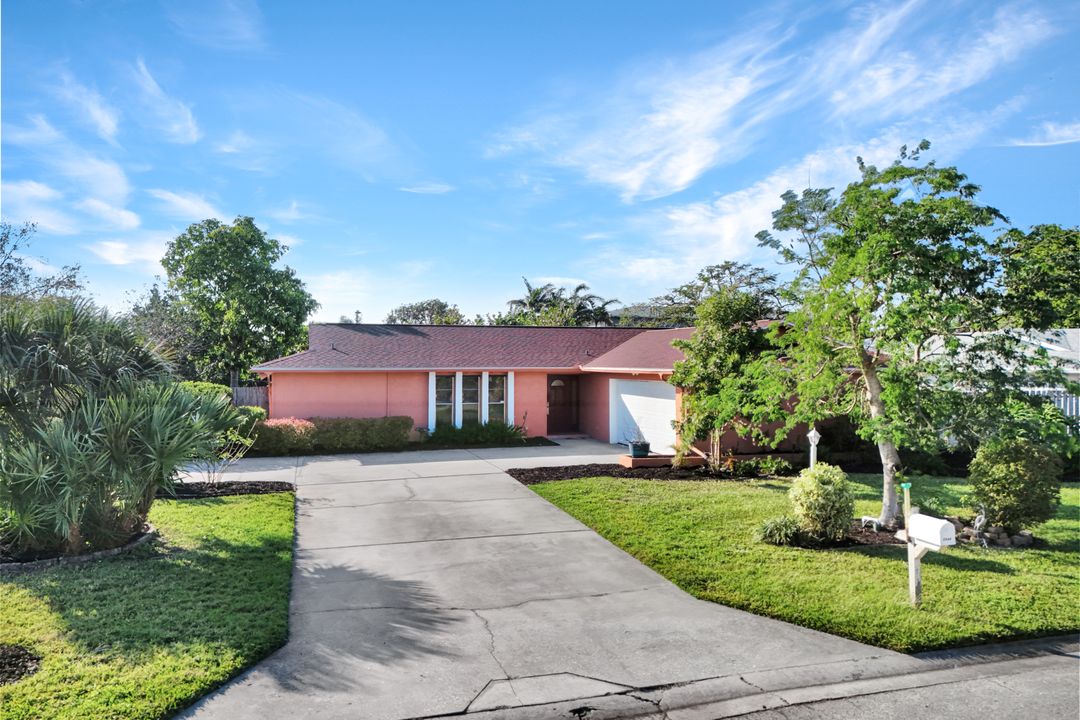 5544 Pernod Dr, Fort Myers, FL 33919