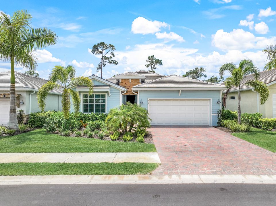 424 Polihale Wy, Naples, FL 34114