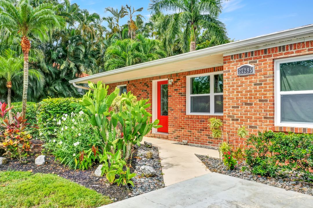 27295 Tennessee St, Bonita Springs, FL 34135