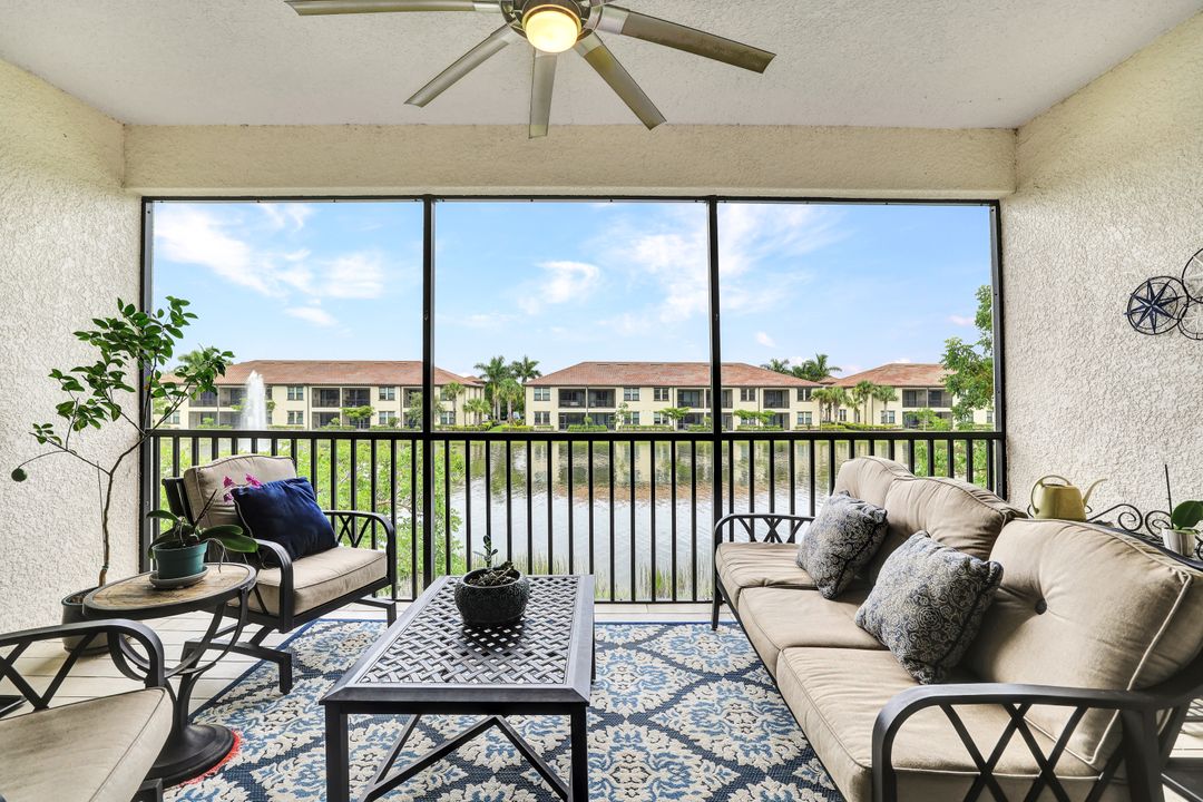 15148 Palmer Lake Cir #202, Naples, FL 34109