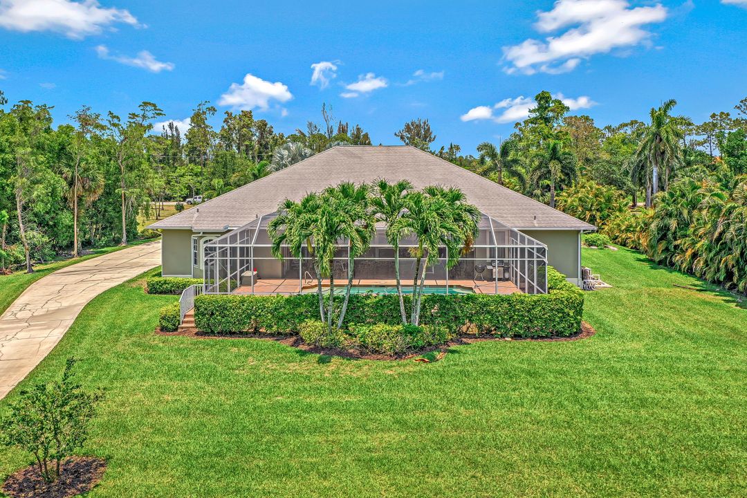 5743 Cope Ln, Naples, FL 34112