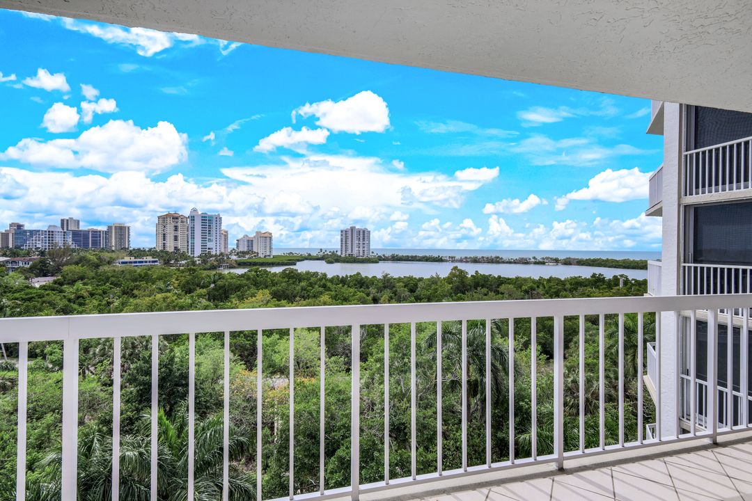 5501 Heron Point Dr #601, Naples, FL 34108