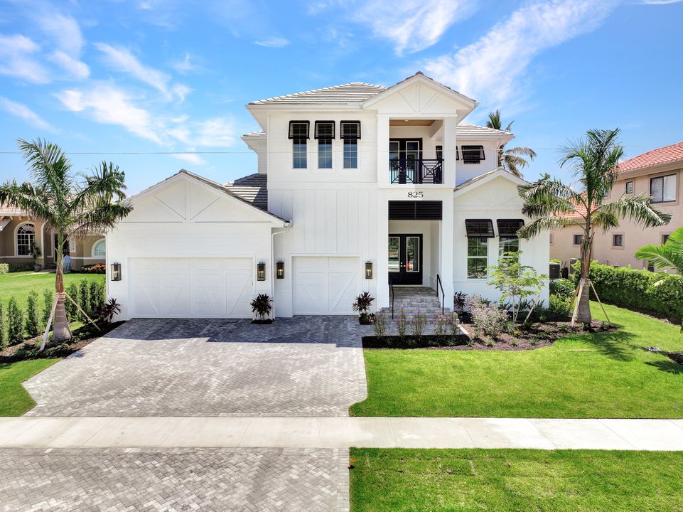 825 Swan Dr, Marco Island, FL 34145