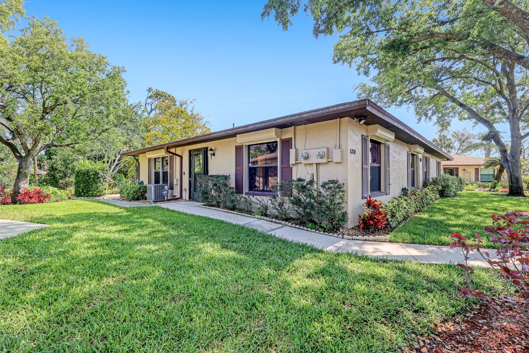 10897 Leitner Creek, Bonita Springs, FL 34135