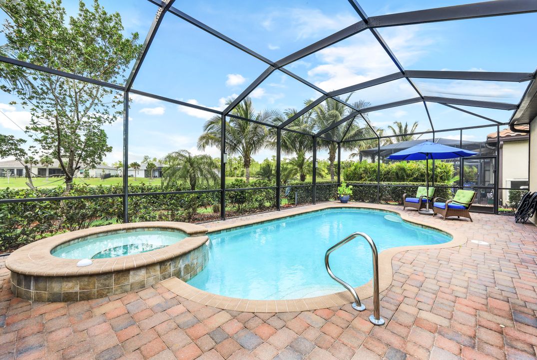 28026 Wicklow Ct, Bonita Springs, FL 34135