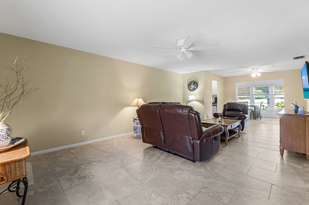 1037 Forest Lakes Dr, Naples, FL 34105