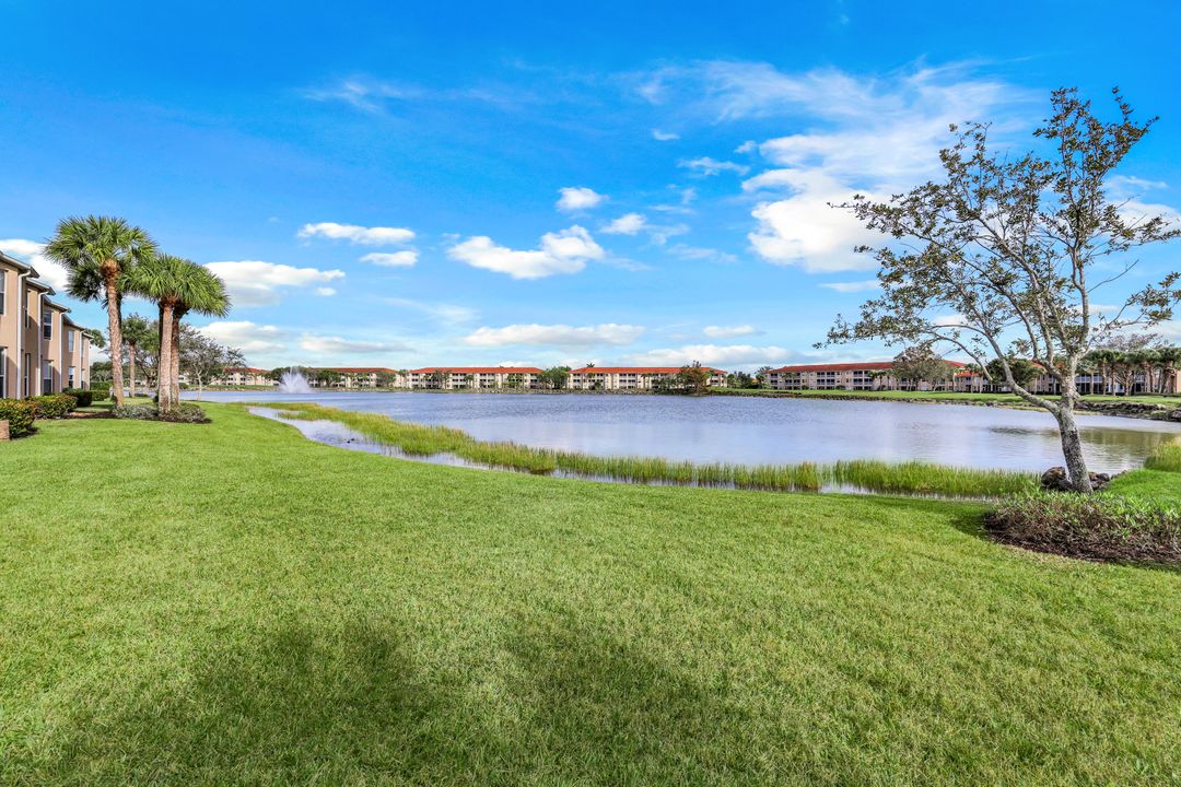 2790 Cypress Trace Cir #2228, Naples, FL 34119