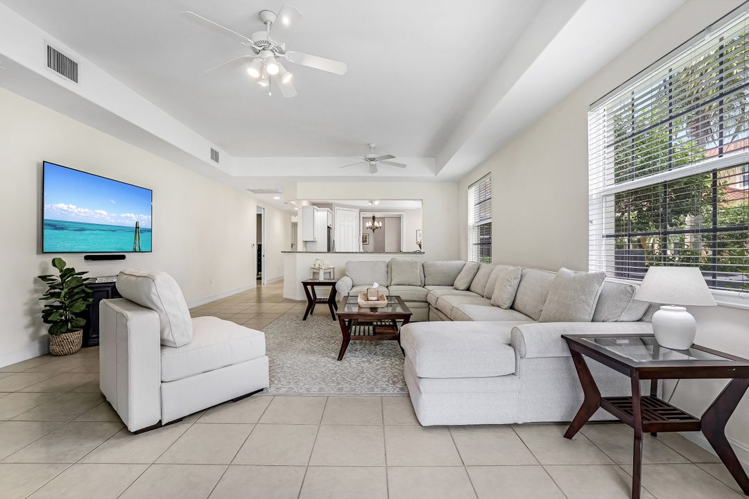 8649 Champions Point #1201, Naples, FL 34113