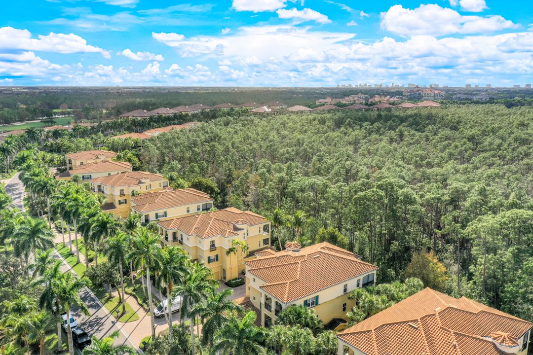 2855 Tiburon Blvd E #101, Naples, FL 34109