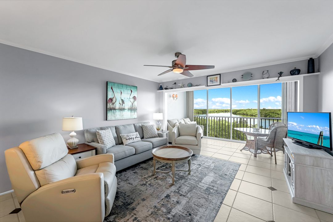 100 Stevens Landing Dr #402, Marco Island, FL 34145