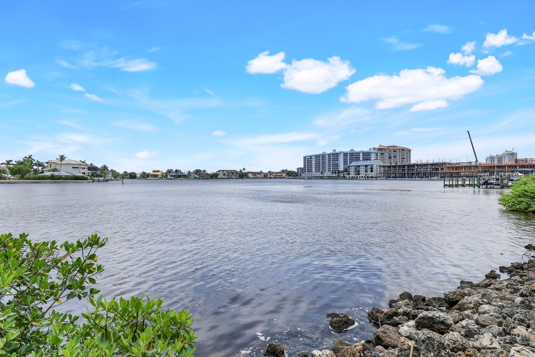 9380 Gulf Shore Dr #102, Naples, FL 34108