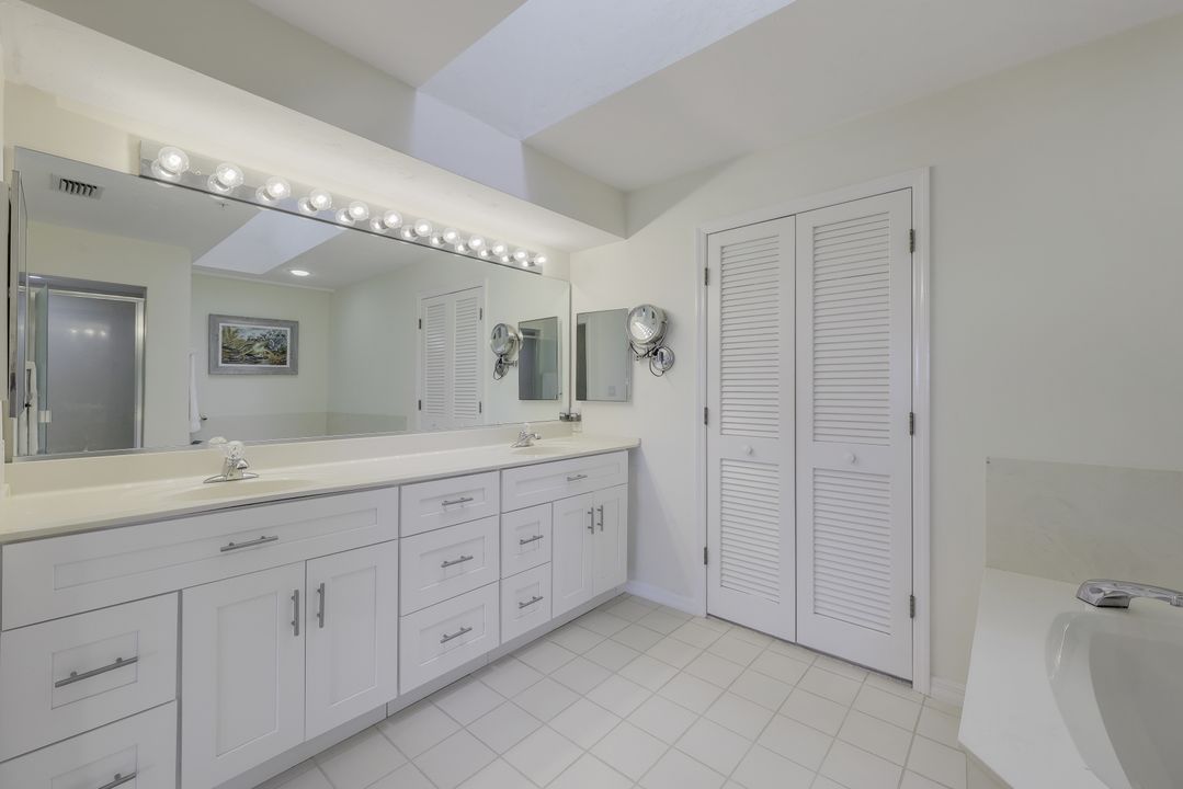 26910 Wedgewood Dr #401, Bonita Springs, FL 34134