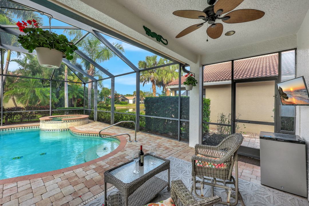 1614 Triangle Palm Terrace, Naples, FL 34119