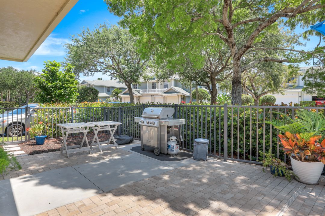 4130 Bayhead Dr #305, Bonita Springs, FL 34134