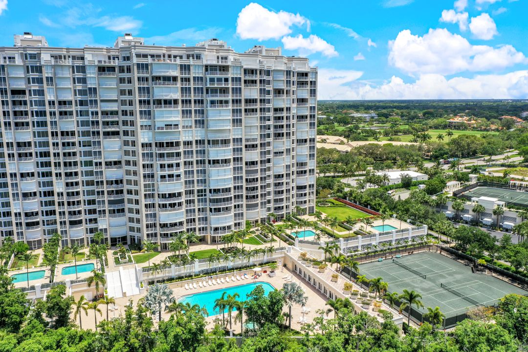 7117 Pelican Bay Blvd #1506, Naples, FL 34108