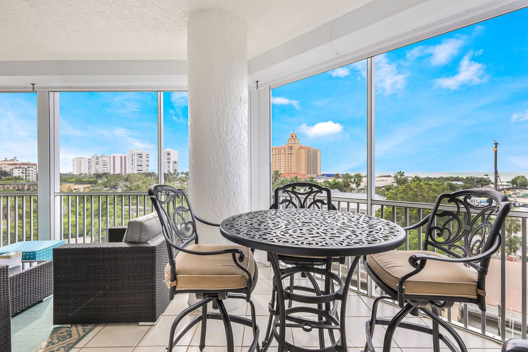 400 Flagship Dr #602, Naples, FL 34108