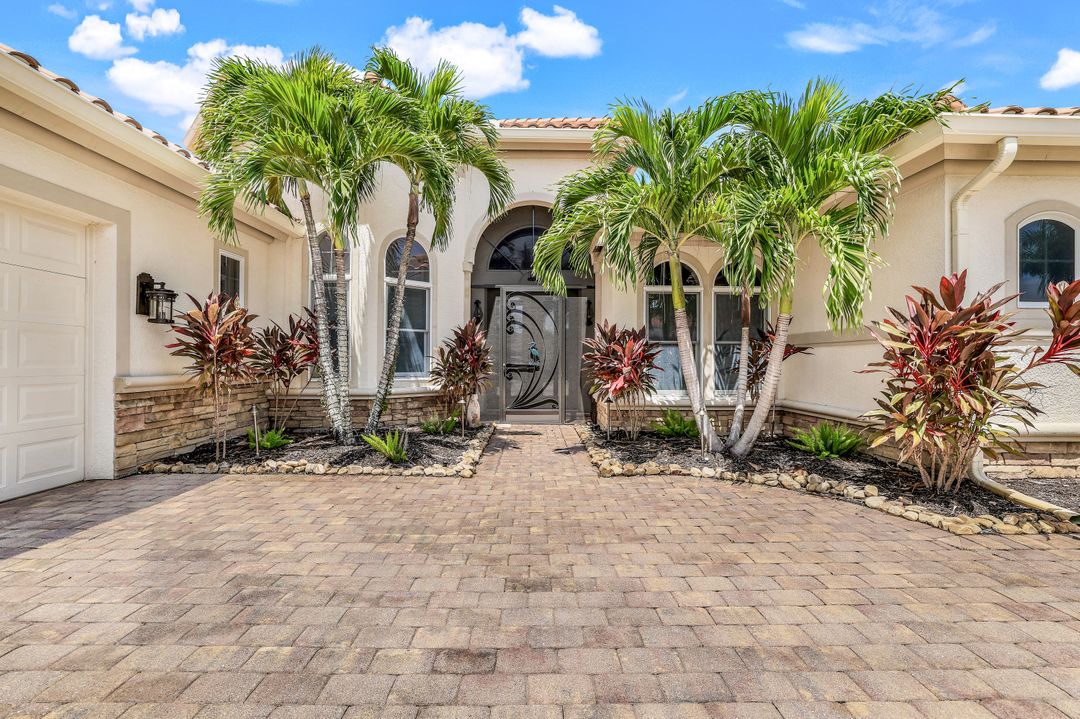 9788 Nickel Ridge Cir, Naples, FL 34120