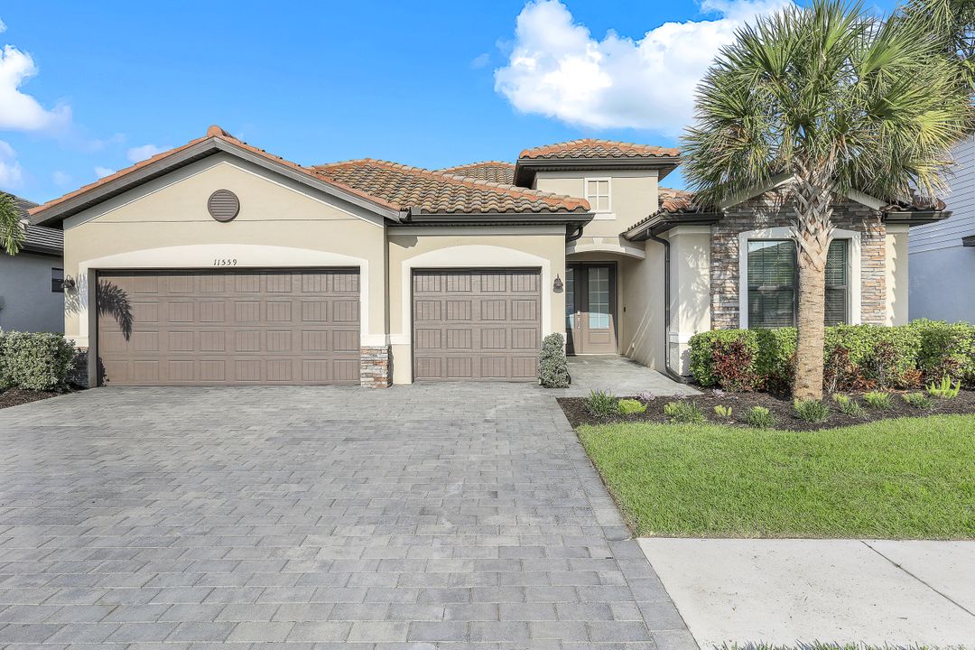 11559 Canopy Loop, Miromar Lakes, FL 33913