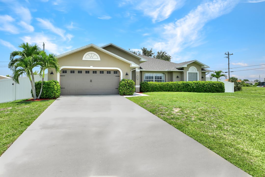 512 NE 2nd Ave, Cape Coral, FL 33909