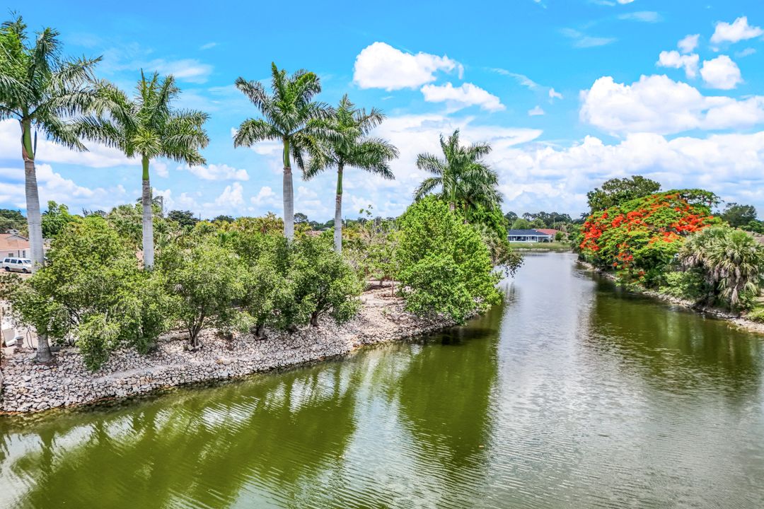 5448 25th Ave SW, Naples, FL 34116