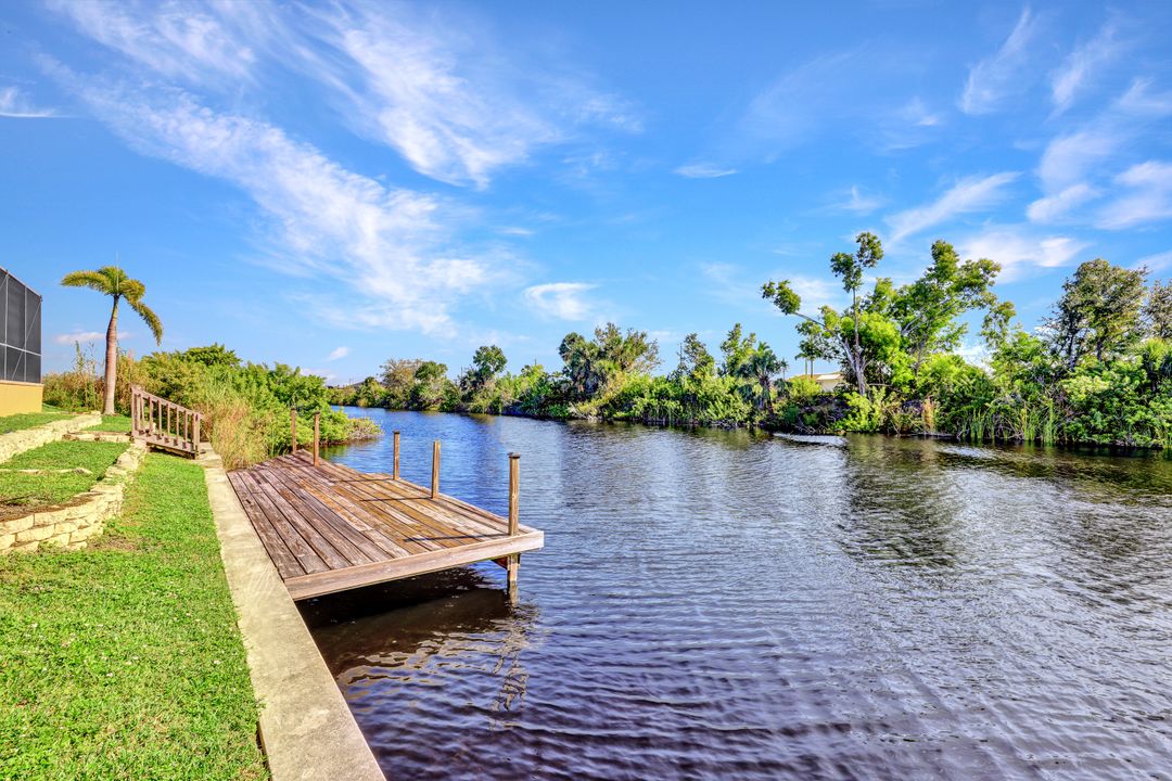 2005 NW 7th Ave, Cape Coral, FL 33993