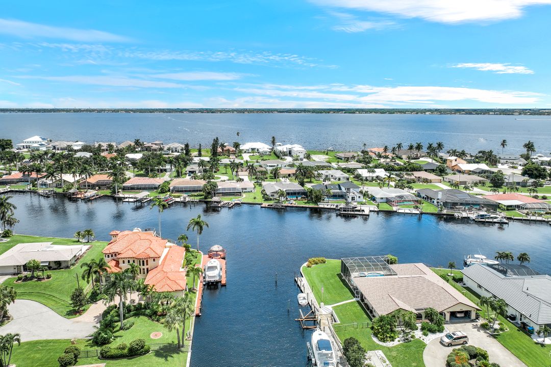 3711 SE 21st Ave, Cape Coral, FL 33904