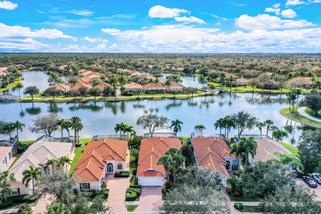 3813 Whidbey Way, Naples, FL 34119