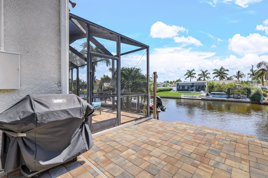 5336 Malibu Ct, Cape Coral, FL 33904