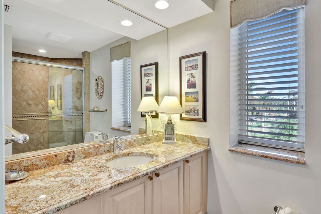 435 Dockside Dr #401, Naples, FL 34110