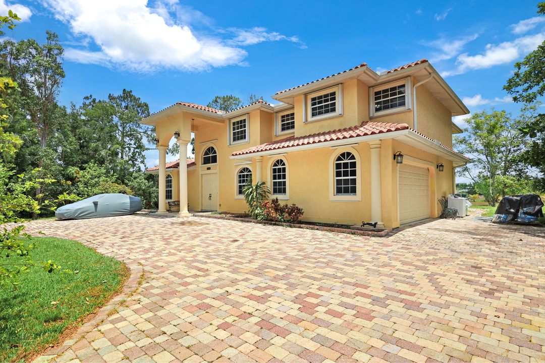 3180 Safe Harbor Dr, Naples, FL 34117