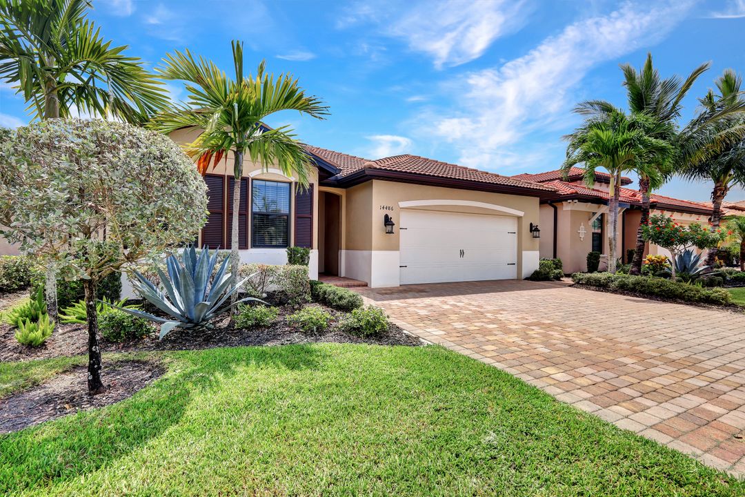 14486 Tuscany Pointe Trl, Naples, FL 34120