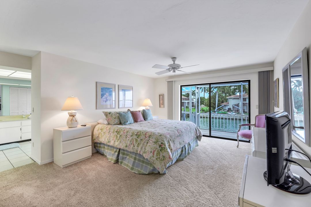 1041 S Barfield Dr, Marco Island, FL 34145