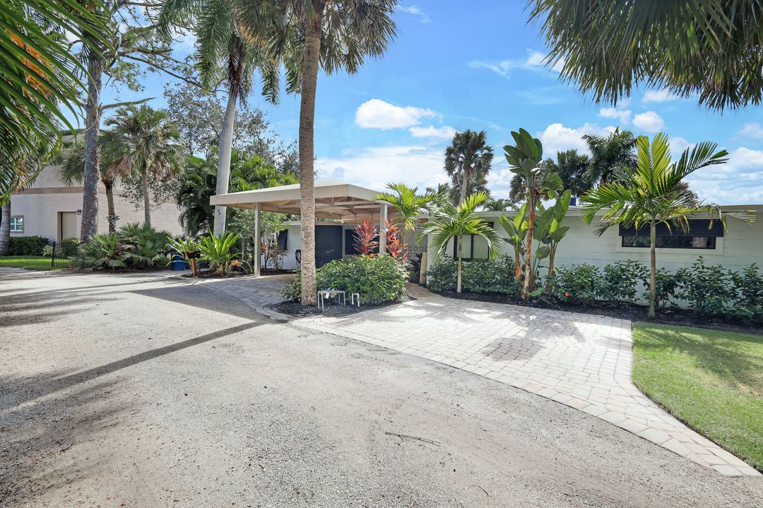 27191 Del Ln, Bonita Springs, FL 34135