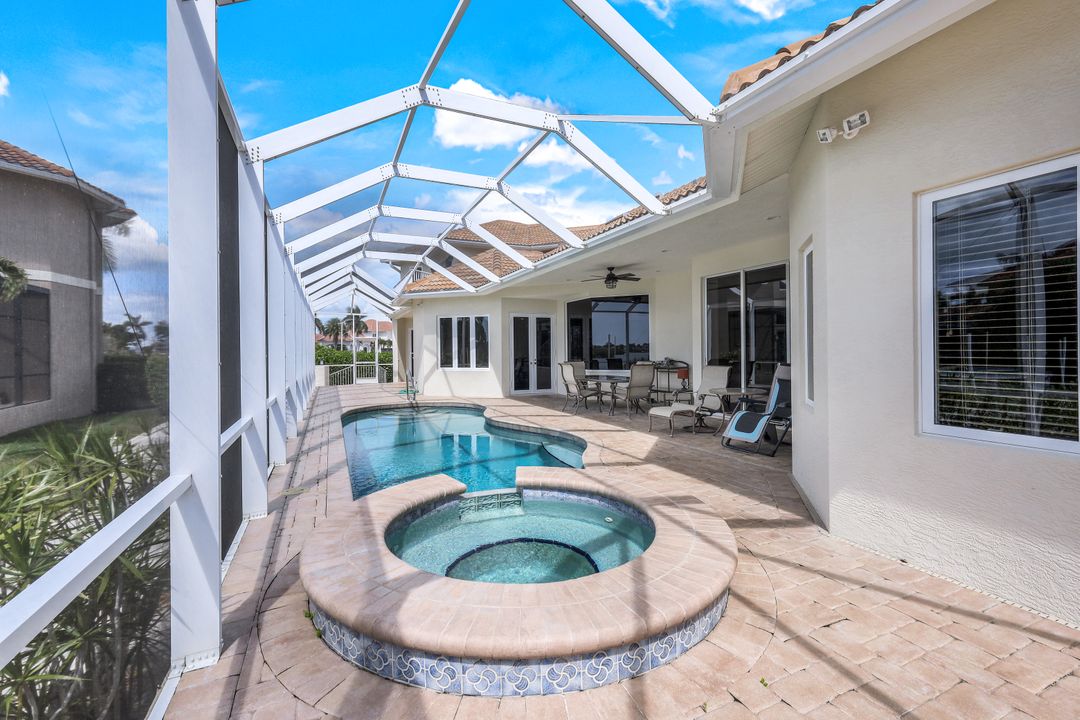 875 Hyacinth Ct, Marco Island, FL 34145