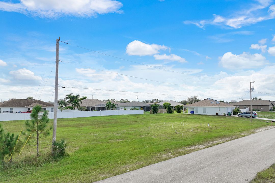 1100 NE 40th Terrace, Cape Coral, FL 33909