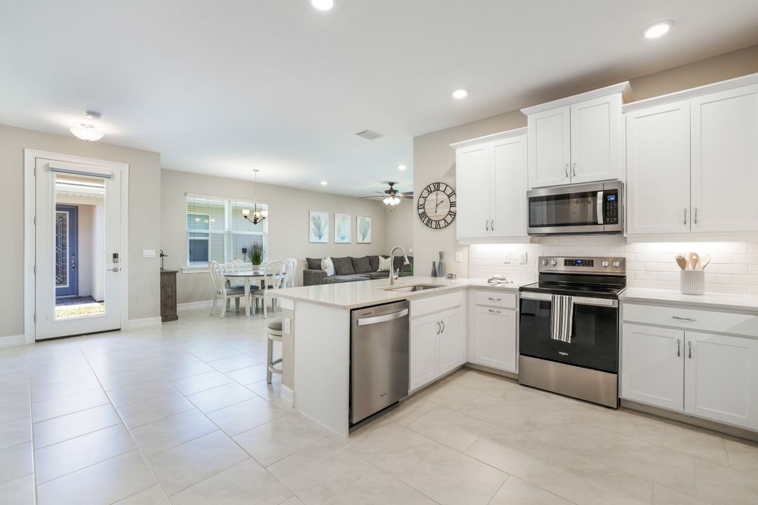 1116 Rolling Brk Ln, Naples, FL 34114