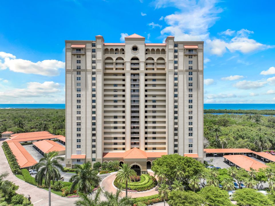 6585 Nicholas Blvd #1401, Naples, FL 34108