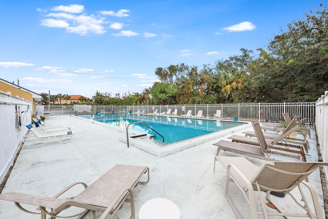 5858 Harbour Club Rd, Fort Myers, FL 33919