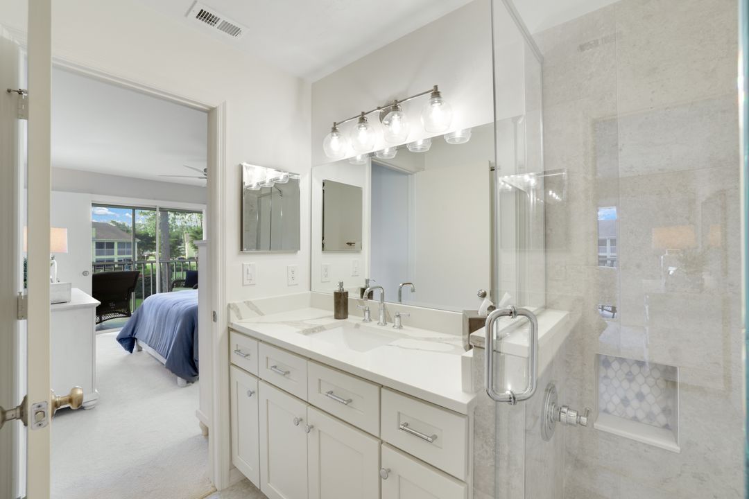 2606 Kings Lake Blvd  #204, Naples, FL 34112