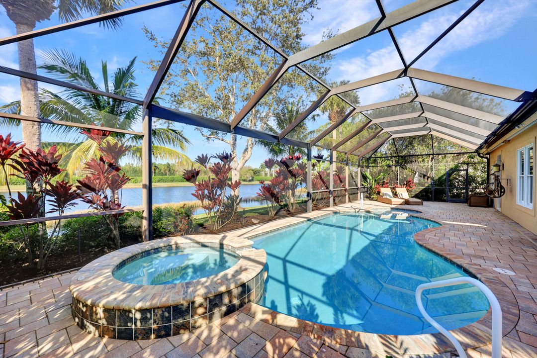 9784 Nickel Ridge Cir, Naples, FL 34120